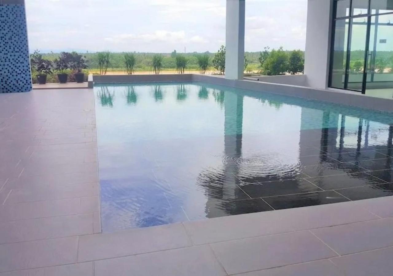 Riverview 8Pax 2Br In Kbtown Ps4, Netflix A-1-12 Kota Bharu Bagian luar foto